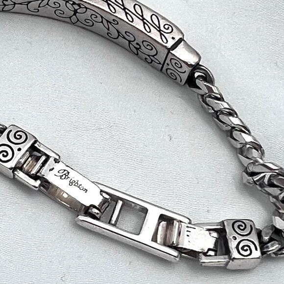 Brighton Retired Live The Life You Love Etched ID Bracelet with Brighton Tin - Picture 6 of 9